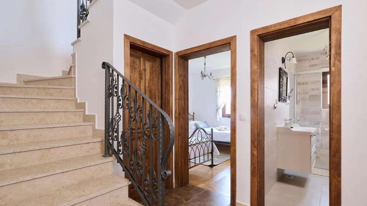 Villa Bellissima Kukci 0*,  Croatia